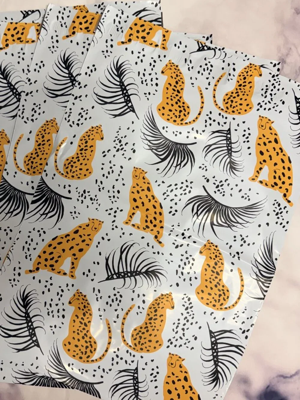 20 10x13 Cheetah designer poly mailer